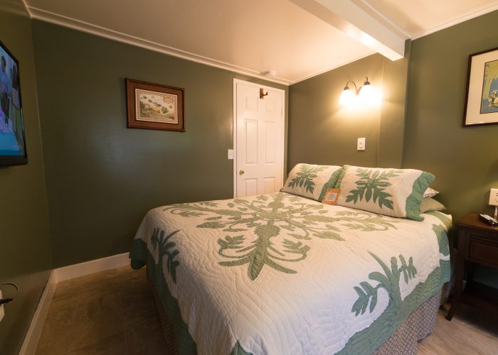 Hibiscus Room 2048x1536 (6 of 8)